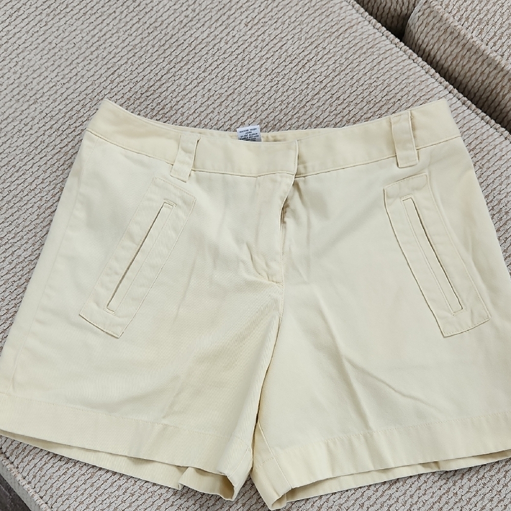 Women's Cream Shorts, LOFT, size 6